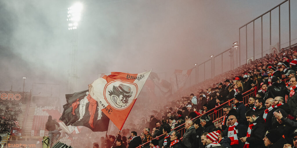 La tifoseria biancorossa seguirà la squadra allo stadio Rigamonti