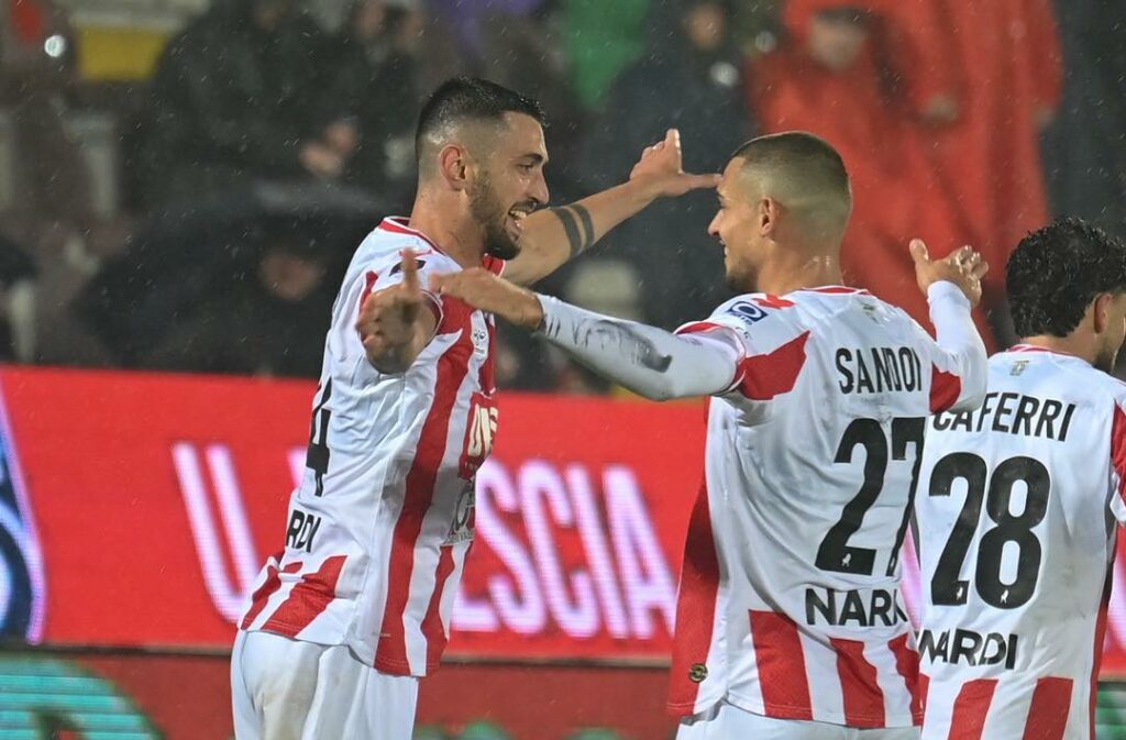 Cuomo sempre presente nella difesa del Lane