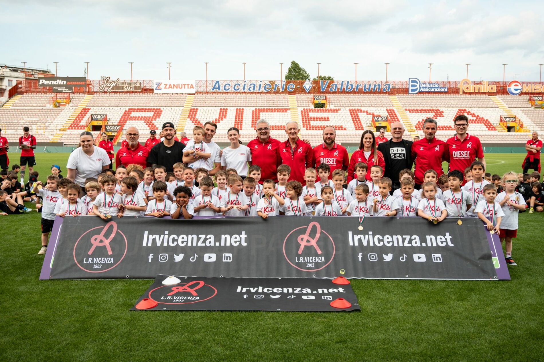 I piccoli biancorossi in posa